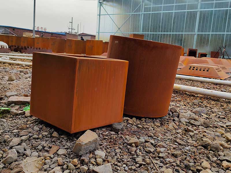 <h3>Plant Pots, Planters & Baskets - Bunnings Australia</h3>
